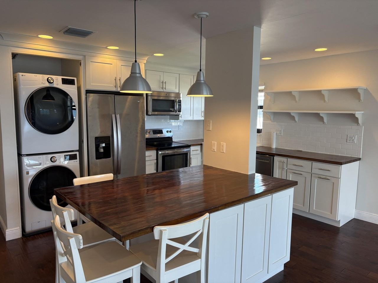 360 Wilma Cir #5 - Photo 7 of 16