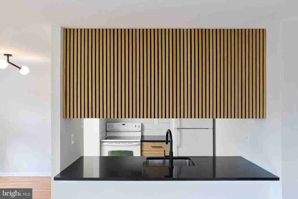 737 Timber Ln - Photo 7 of 34