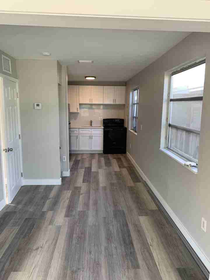 321 N J St #1 - Photo 3 of 8