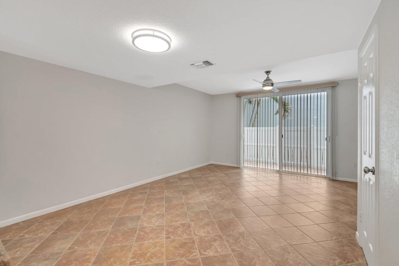 1016 Jeffery St #1016 - Photo 7 of 50