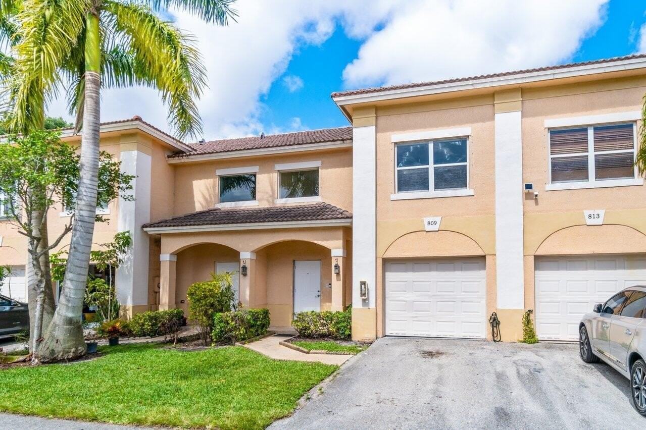 809 Talia Cir - Photo 2 of 23