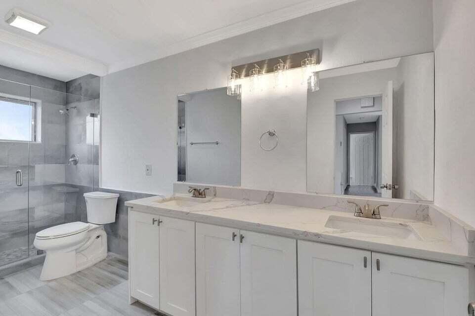 269 NW 12th Ave Avenue - Photo 3 of 30