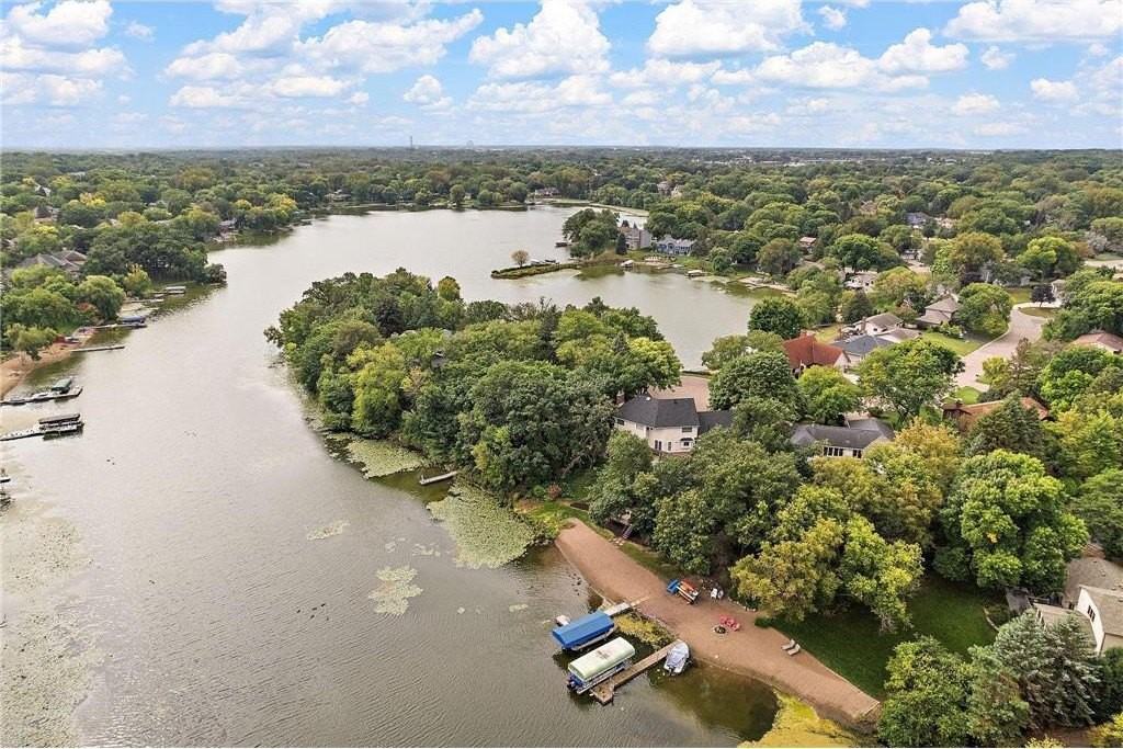 12060 48th Ave N - Photo 3 of 49