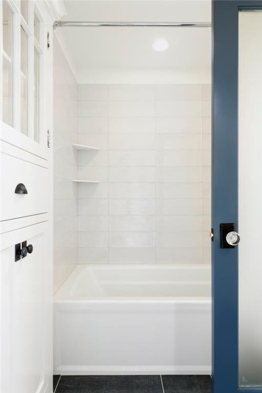 231 Manitoba Ave - Photo 3 of 34