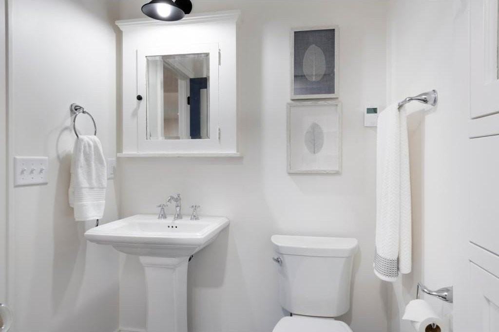 231 Manitoba Ave - Photo 4 of 34