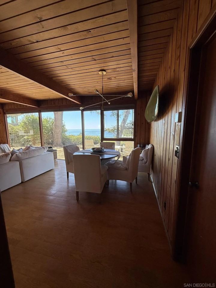 240 Ocean View Ave - Photo 6 of 17