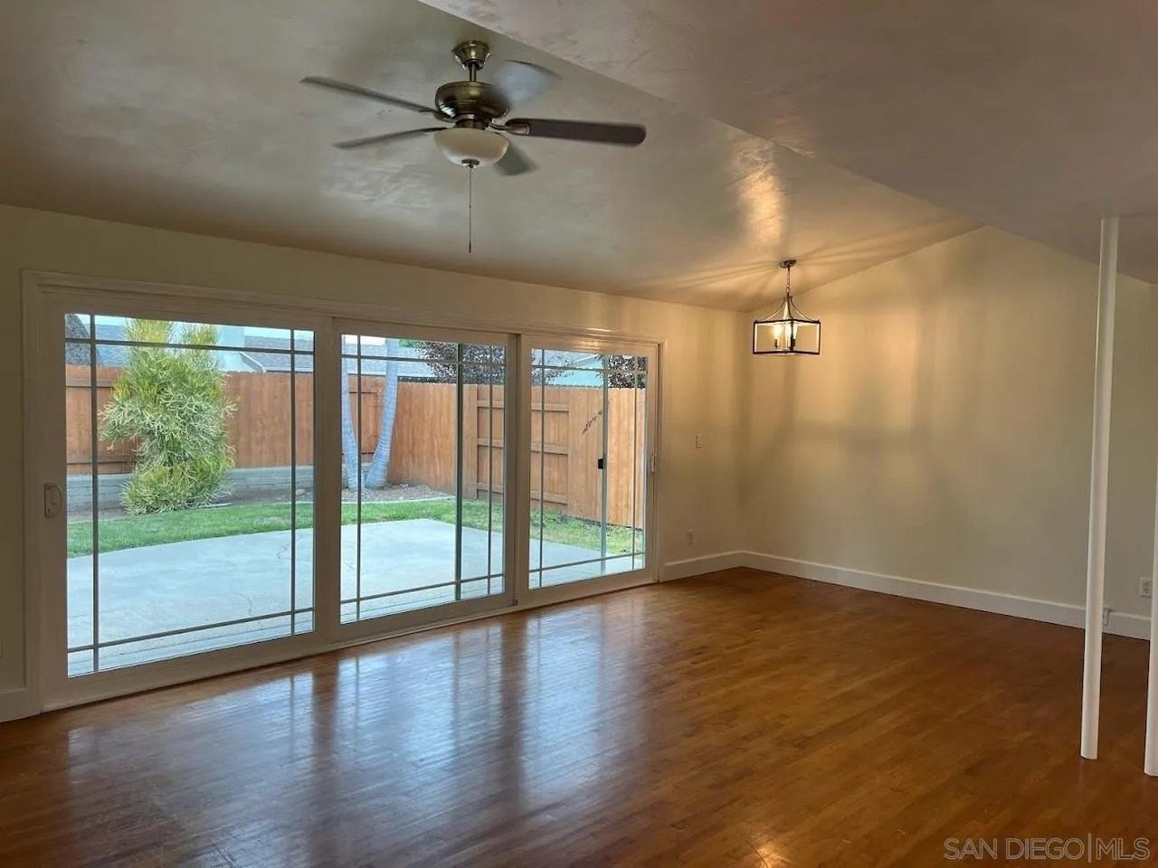 5376 Redding Rd - Photo 6 of 16