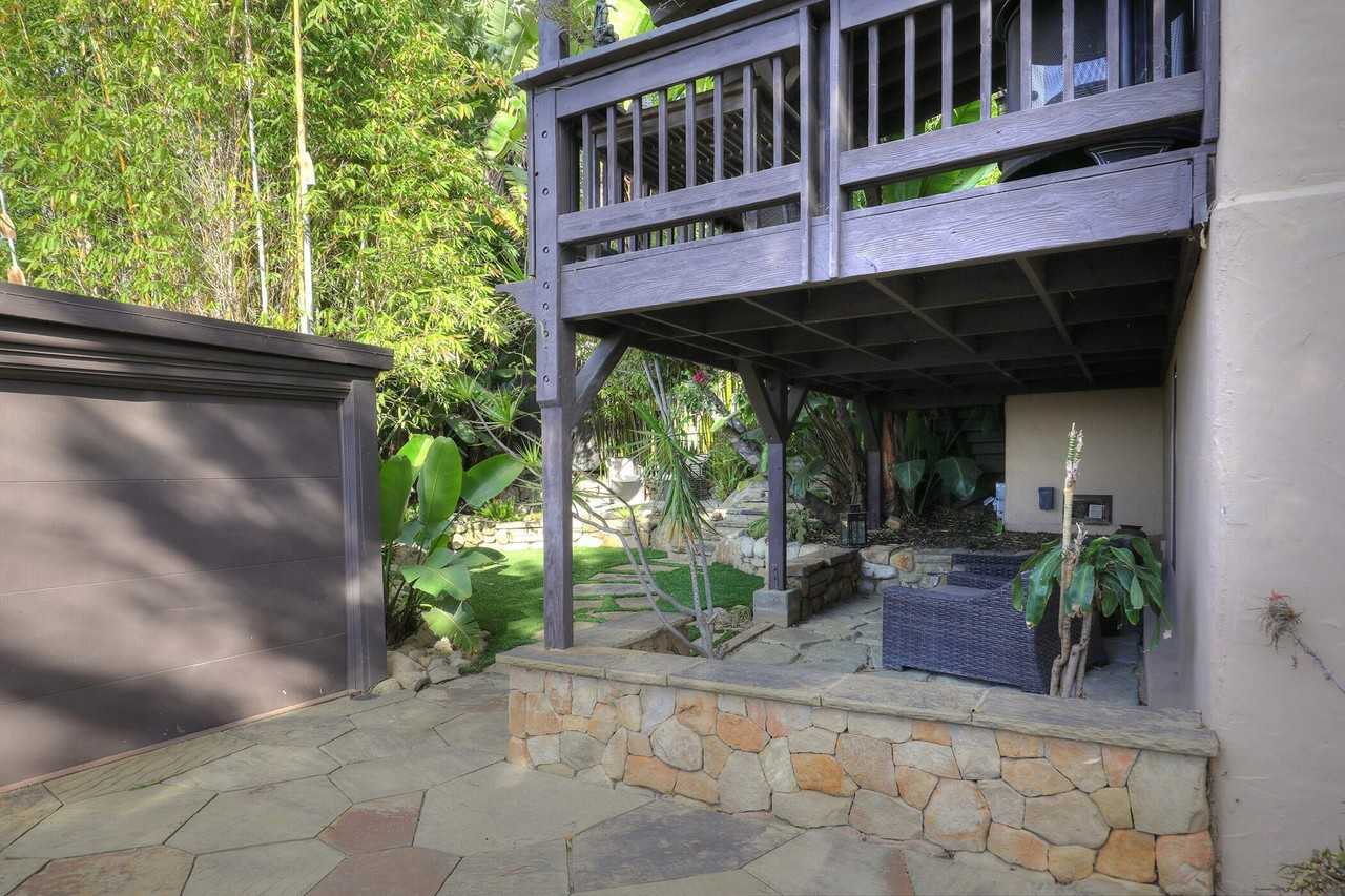 1423 Alta Vista Rd - Photo 6 of 36