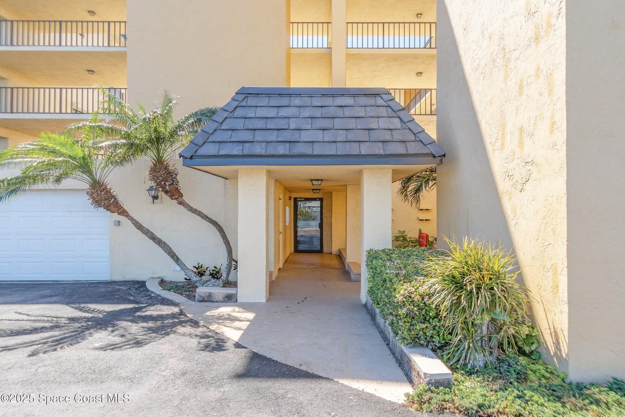 190 Escambia Ln Apt 402 #402 - Photo 6 of 50