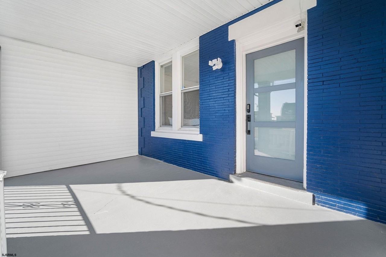 207 Oriental Ave - Photo 2 of 29