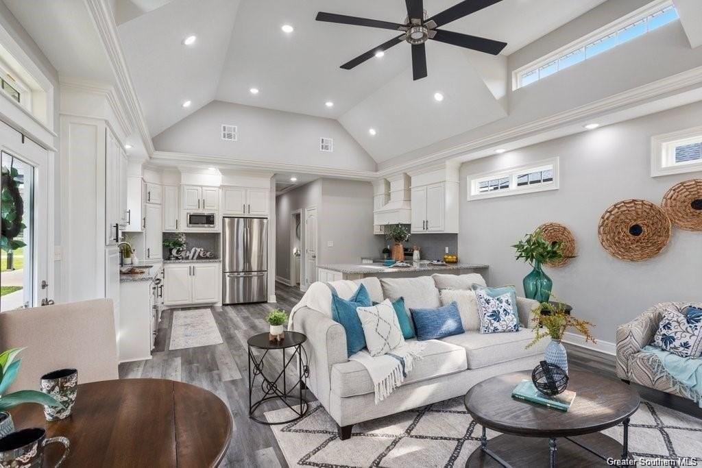 305 N Lyles Rd - Photo 5 of 14