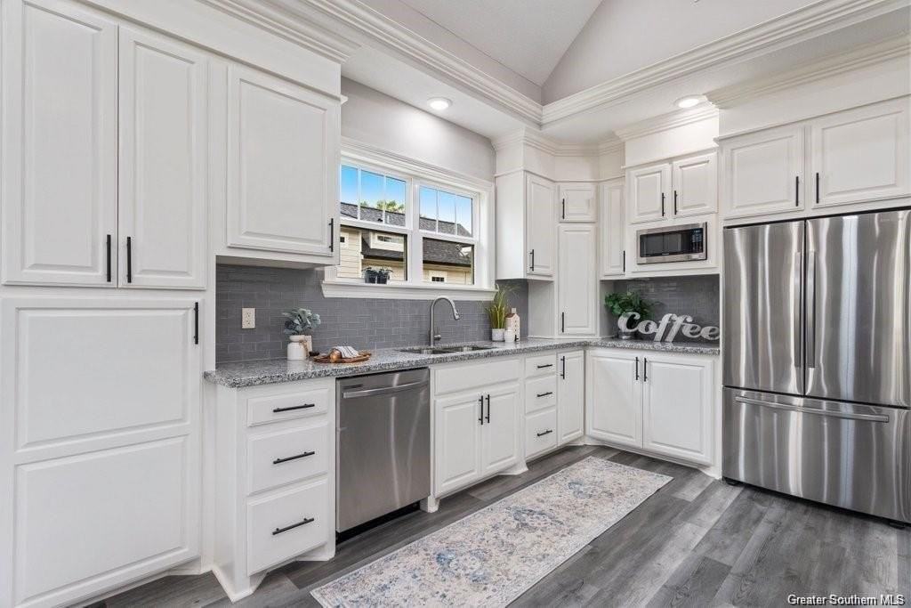 305 N Lyles Rd - Photo 6 of 14