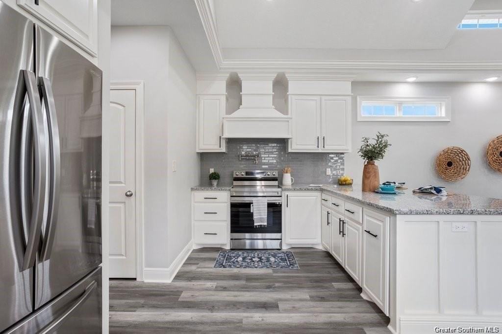 305 N Lyles Rd - Photo 7 of 14