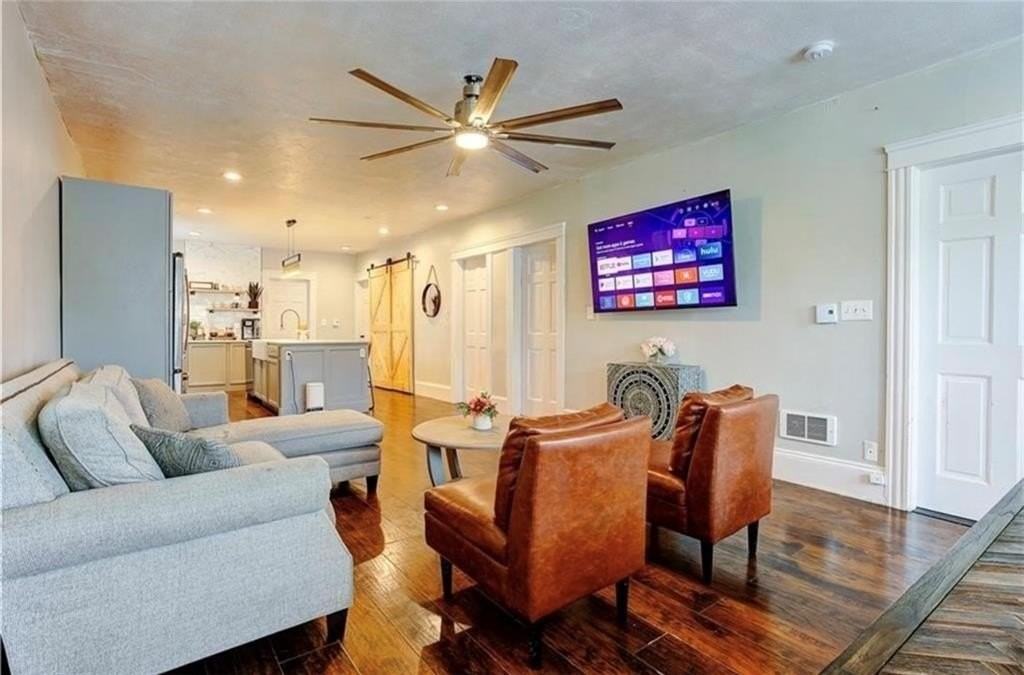 104 Leah St Unit 2 #2 - Photo 3 of 13