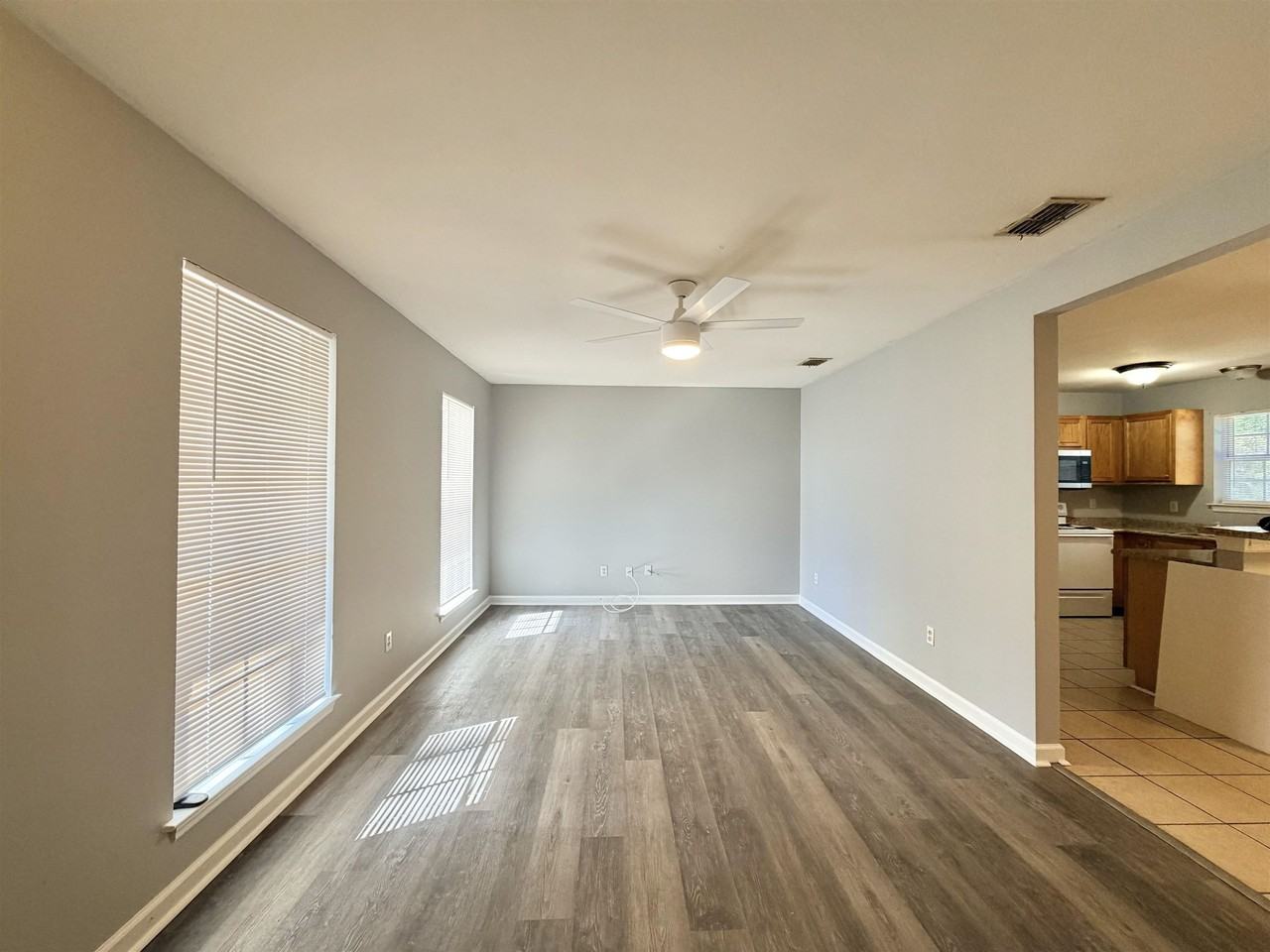 1444 Balboa Dr - Photo 3 of 19