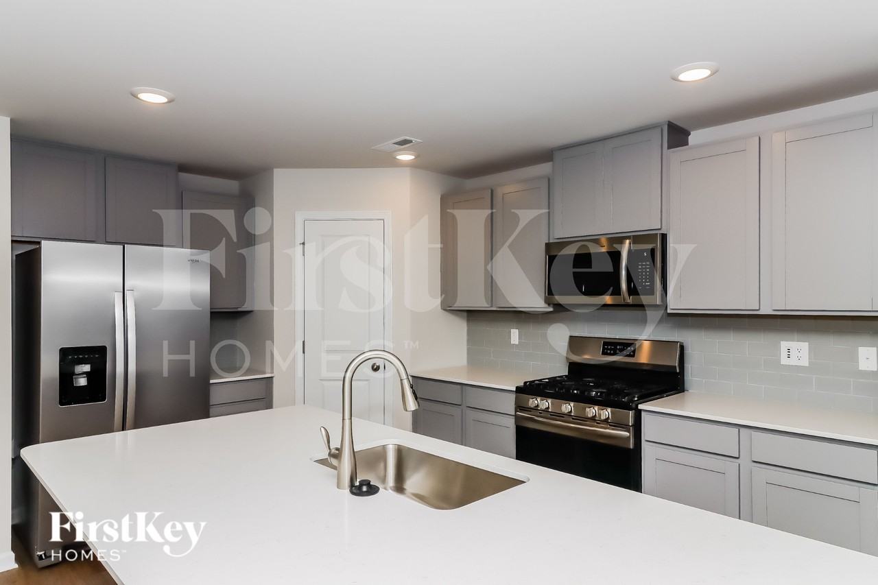 125 Hazelnut Way - Photo 5 of 16