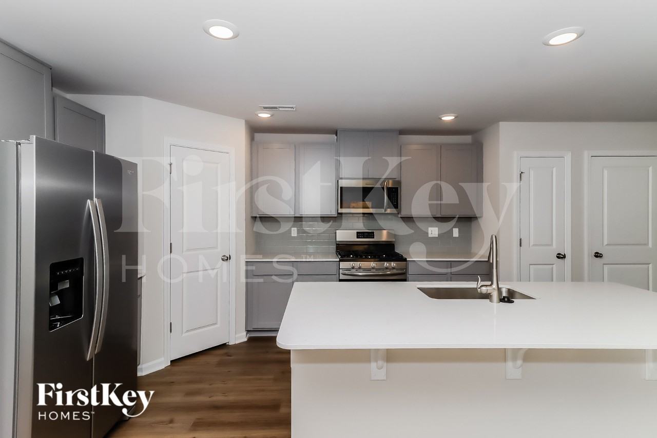 125 Hazelnut Way - Photo 6 of 16