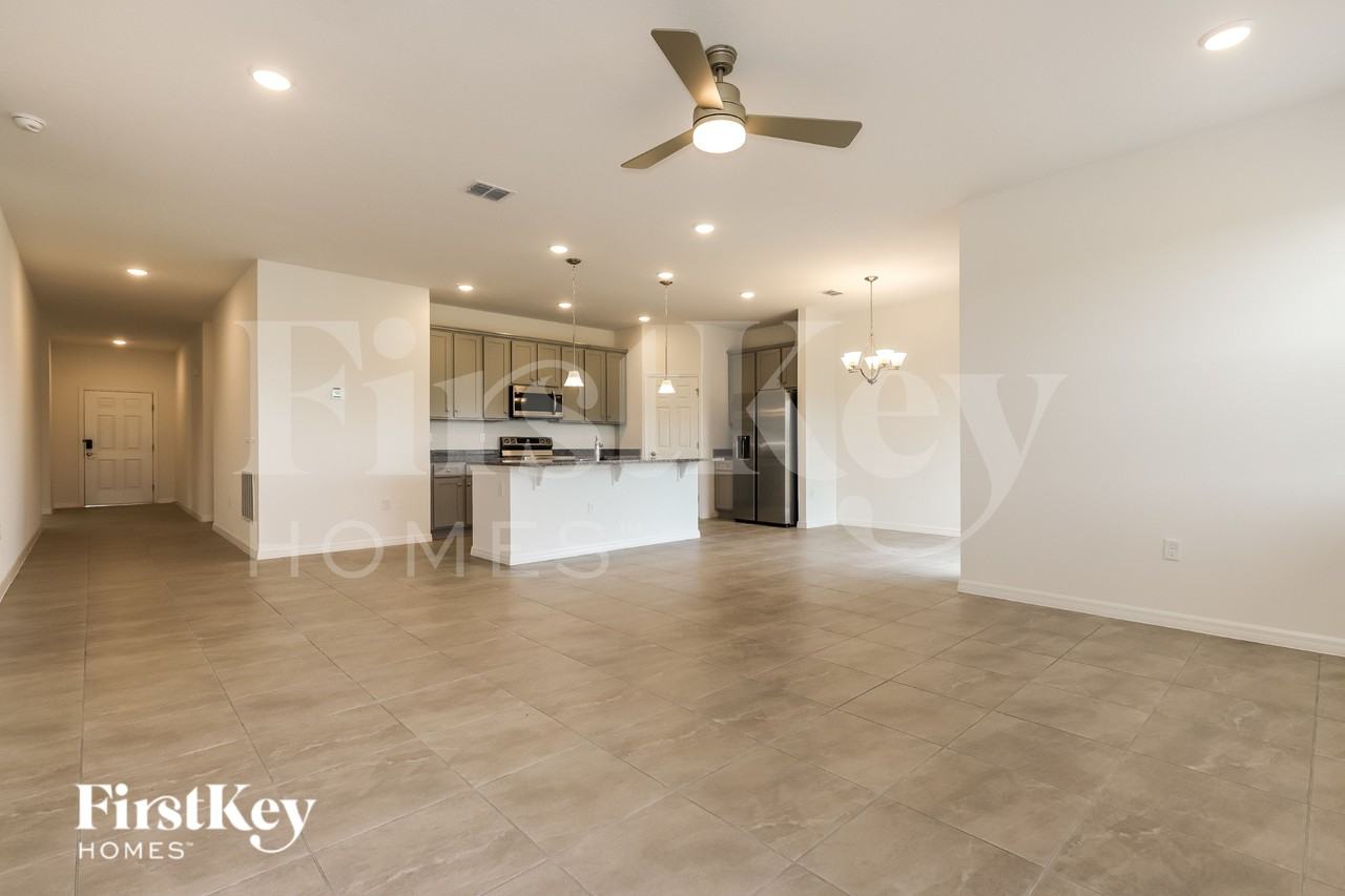 608 Crown Rose Dr - Photo 4 of 16