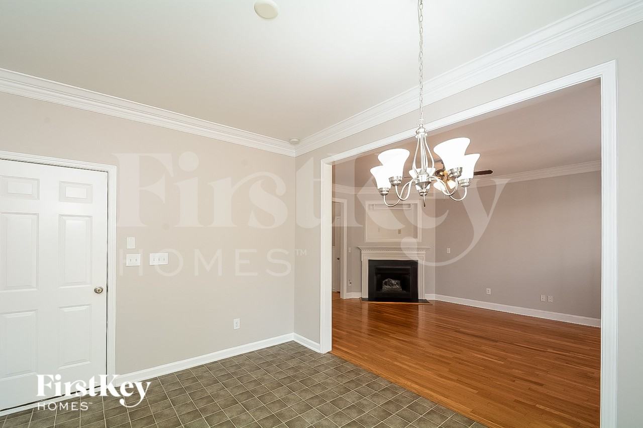 105 Namath Ct - Photo 5 of 15