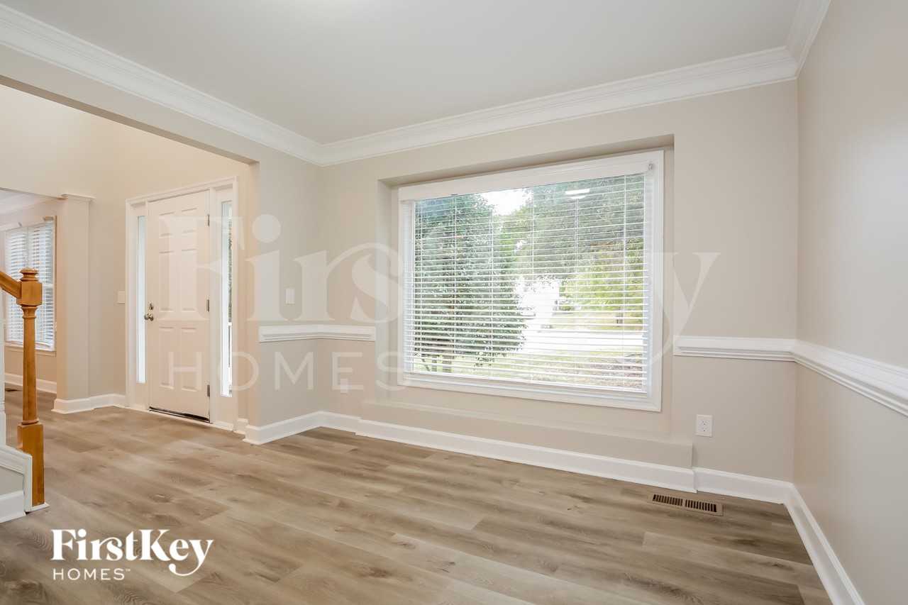 1500 Groveland Trl - Photo 3 of 15