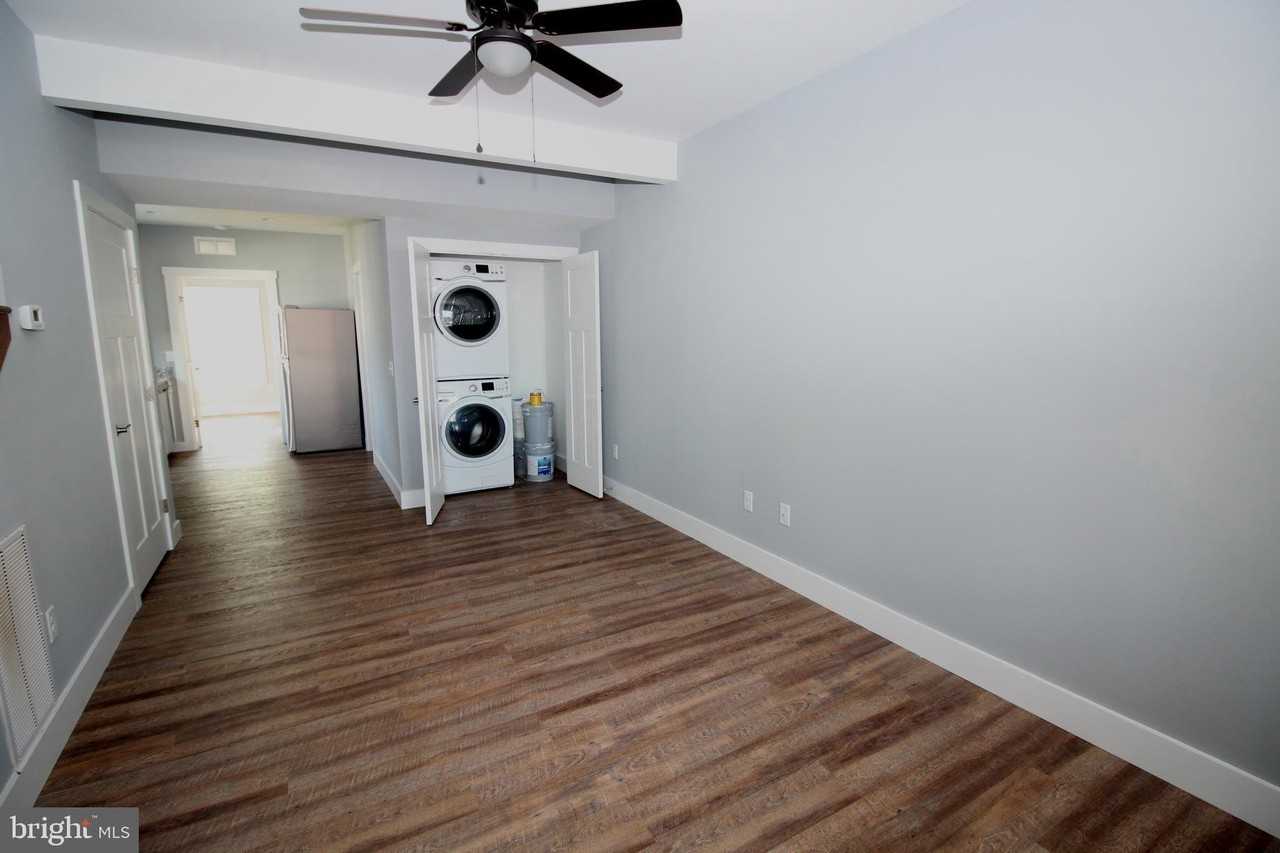 306 MAIN ST. - Photo 6 of 33