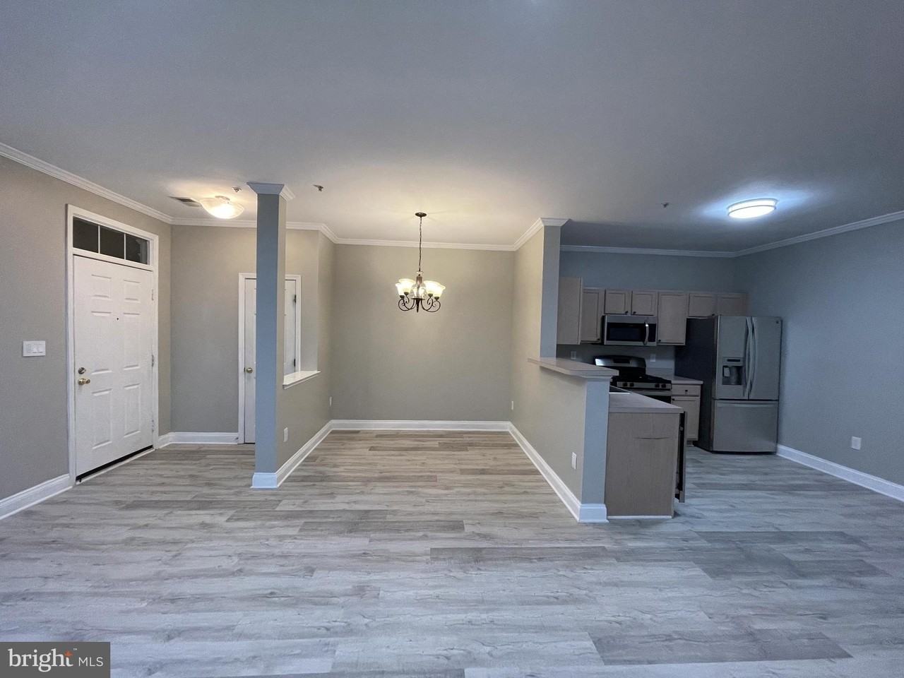 831 Herring Creek Ct - Photo 6 of 28