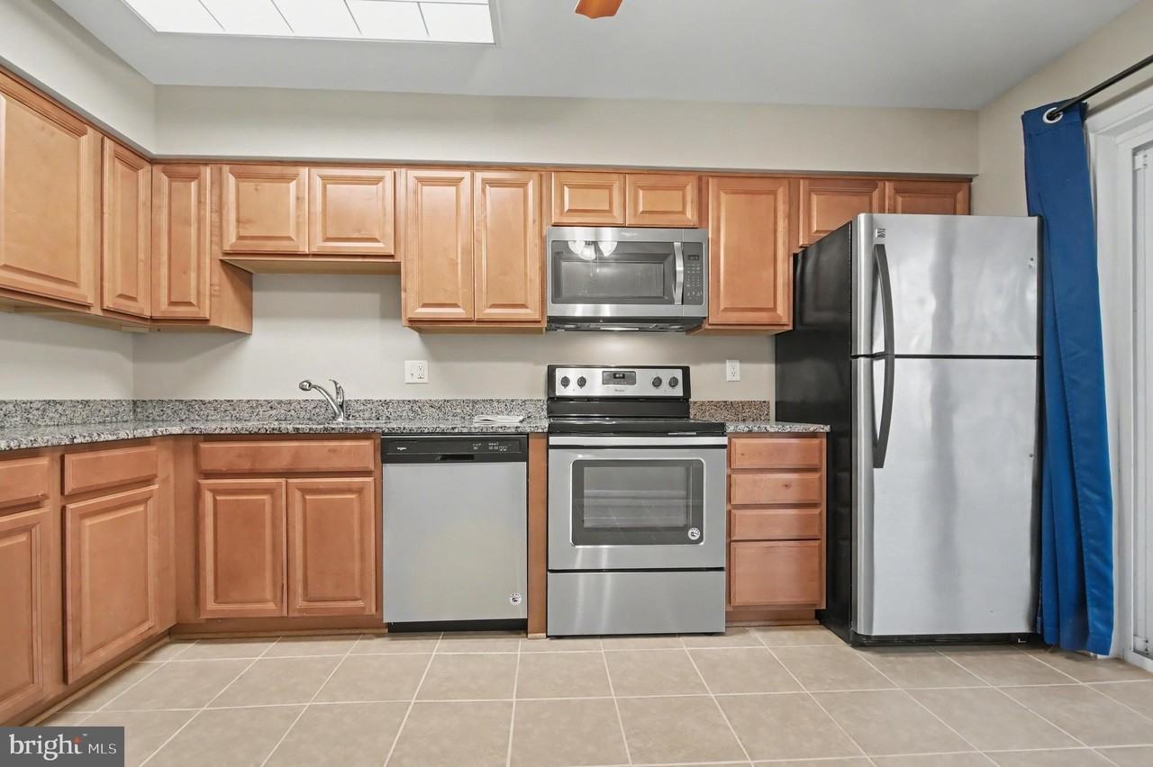 934 Riversedge Cir - Photo 6 of 19