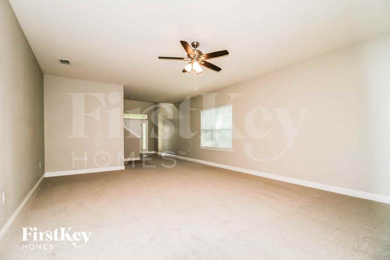 24144 Plymouth Hollow Cir - Photo 5 of 18