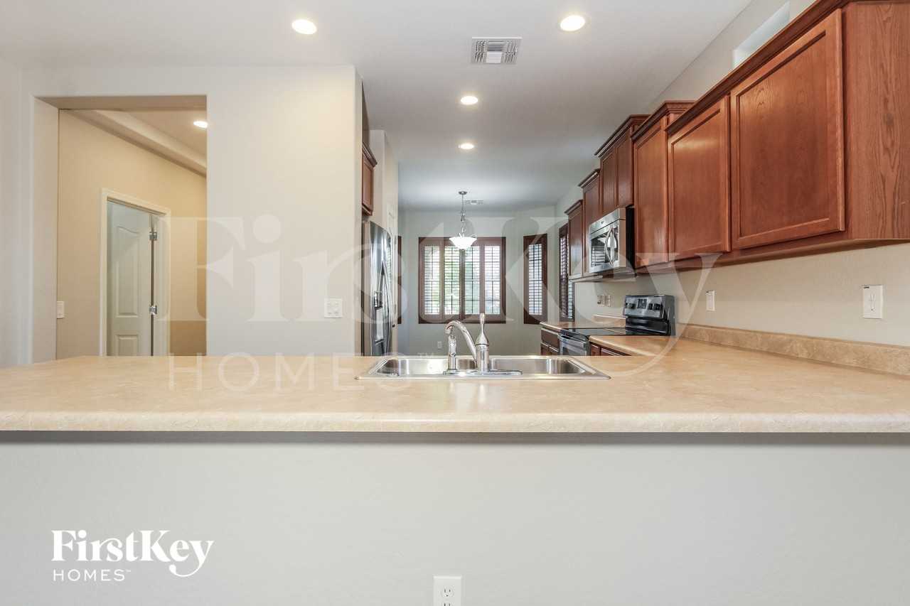 23587 W Harrison Dr - Photo 7 of 15