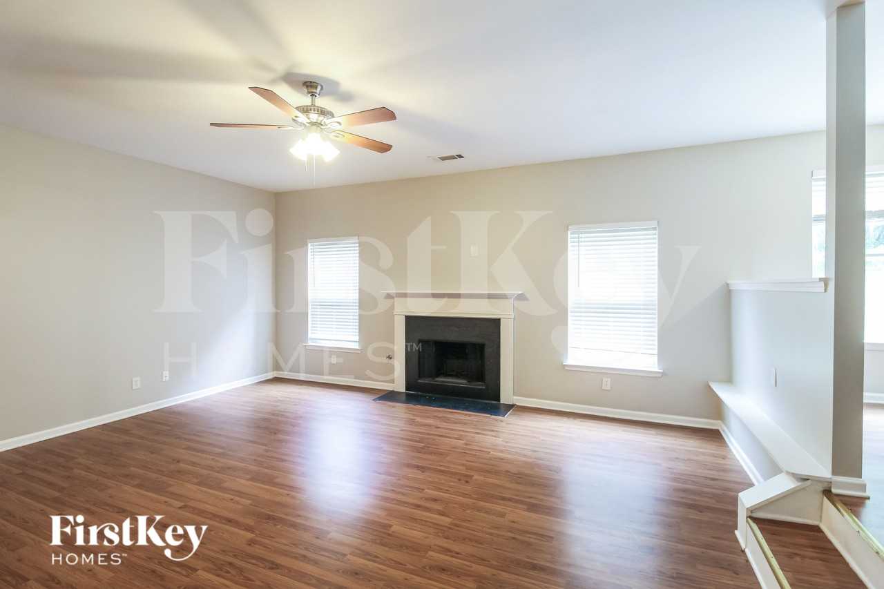 1436 Wilson Manor Cir - Photo 5 of 16
