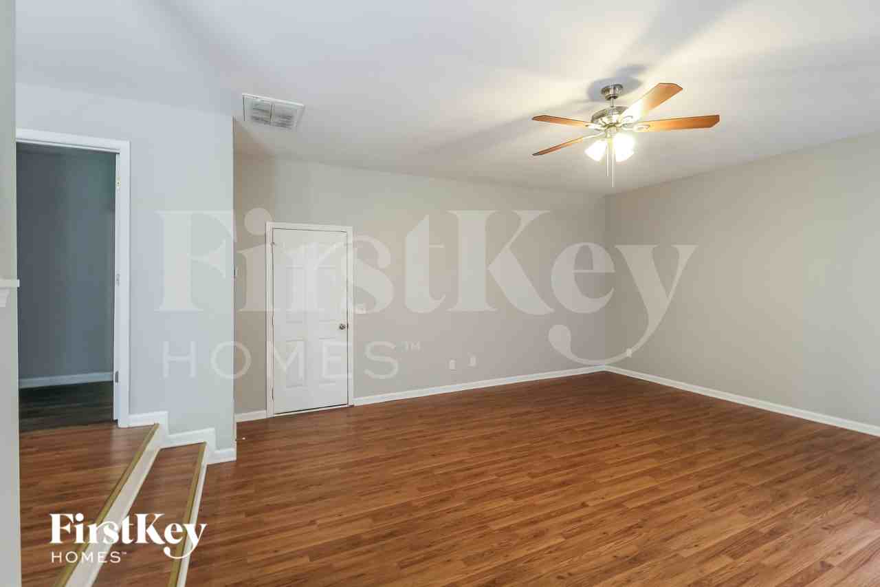 1436 Wilson Manor Cir - Photo 6 of 16