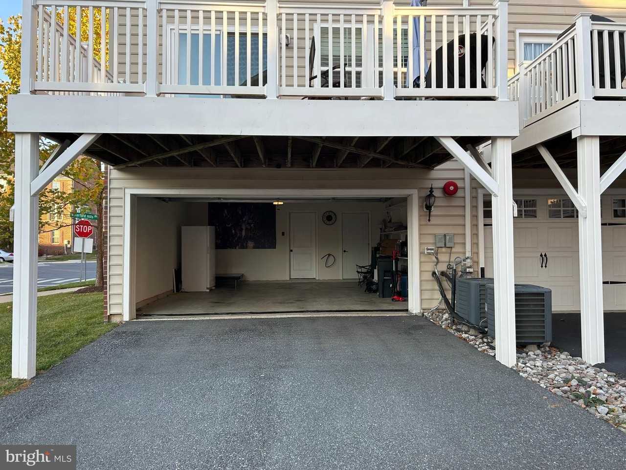 13312 Waterford Hills Blvd - Photo 7 of 33