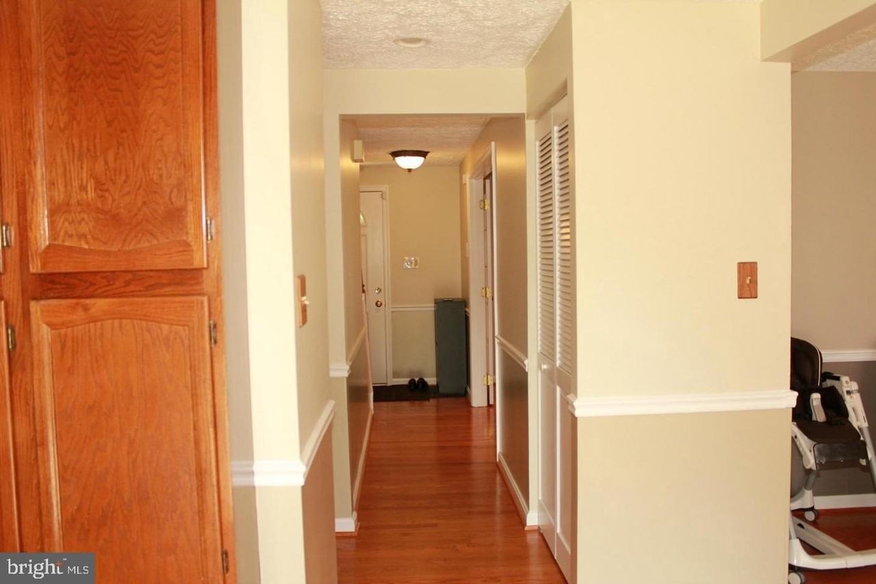 18717 Flower Hill Way - Photo 7 of 24