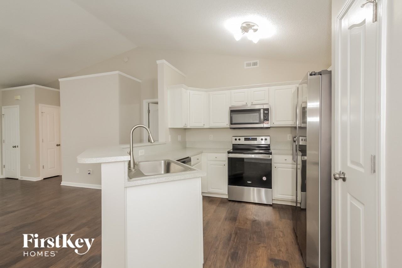 6265 Goldenfield Dr - Photo 5 of 15