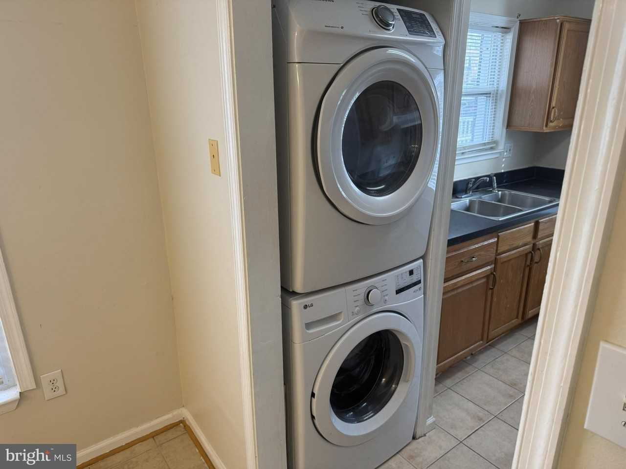 540 Peacock Dr - Photo 5 of 29