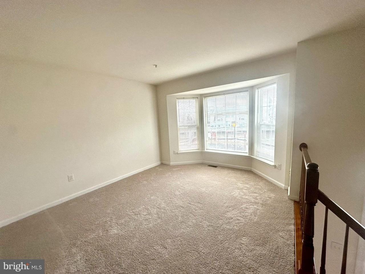 4805 Amberfield Way - Photo 5 of 31