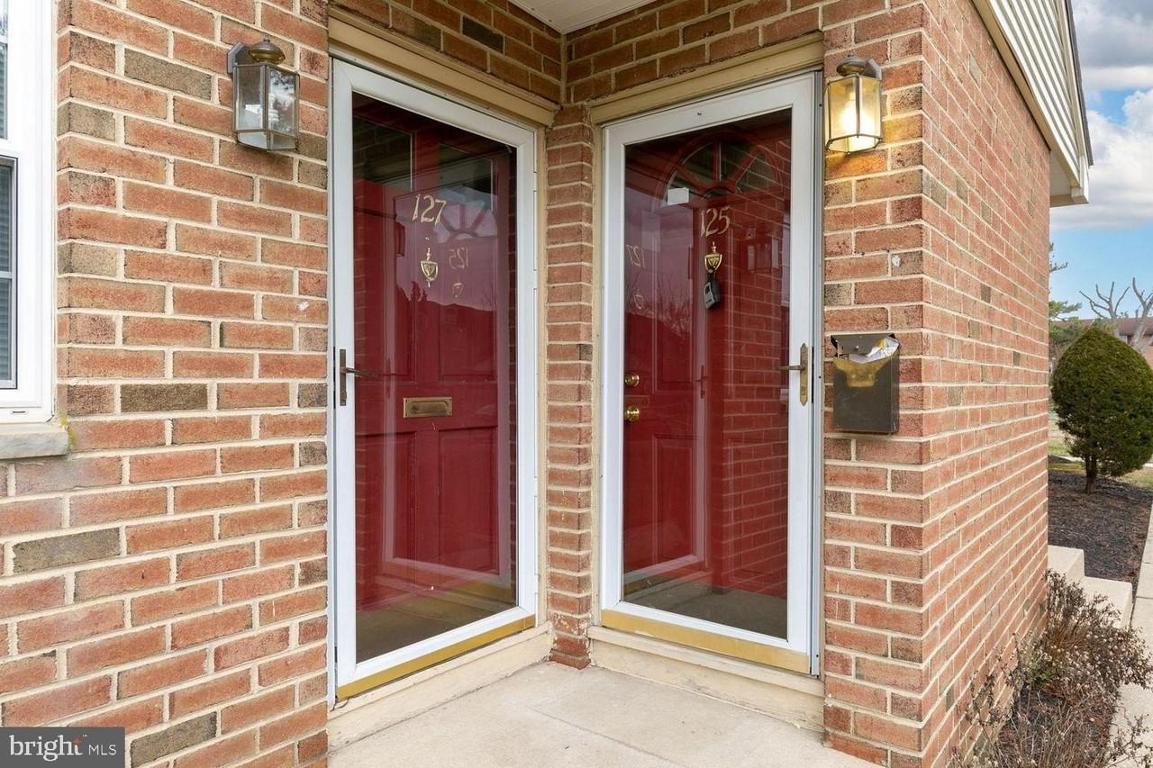 125 Eaves Mill Rd - Photo 2 of 10