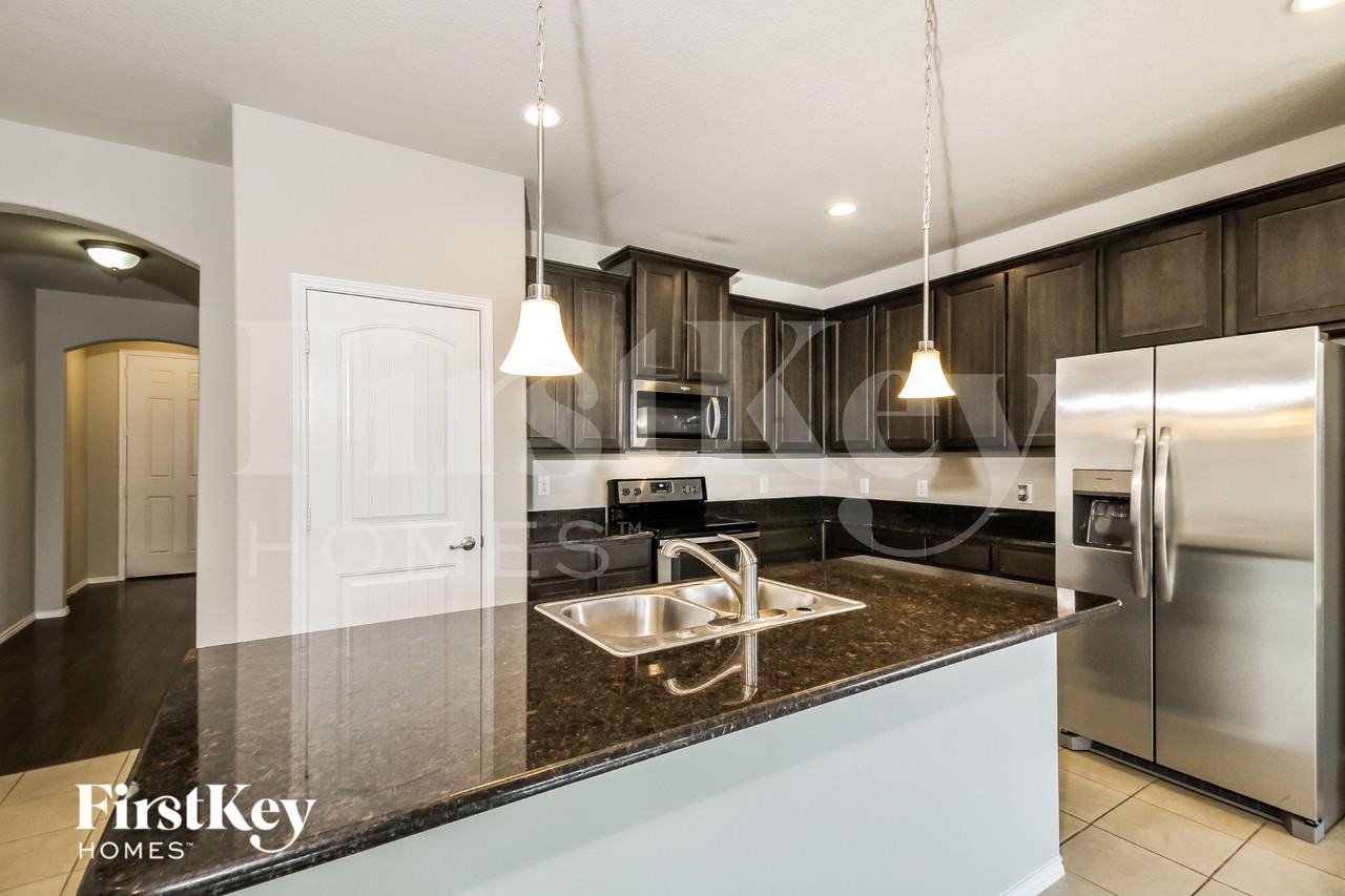 3712 Fossil Tree Ln - Photo 7 of 15