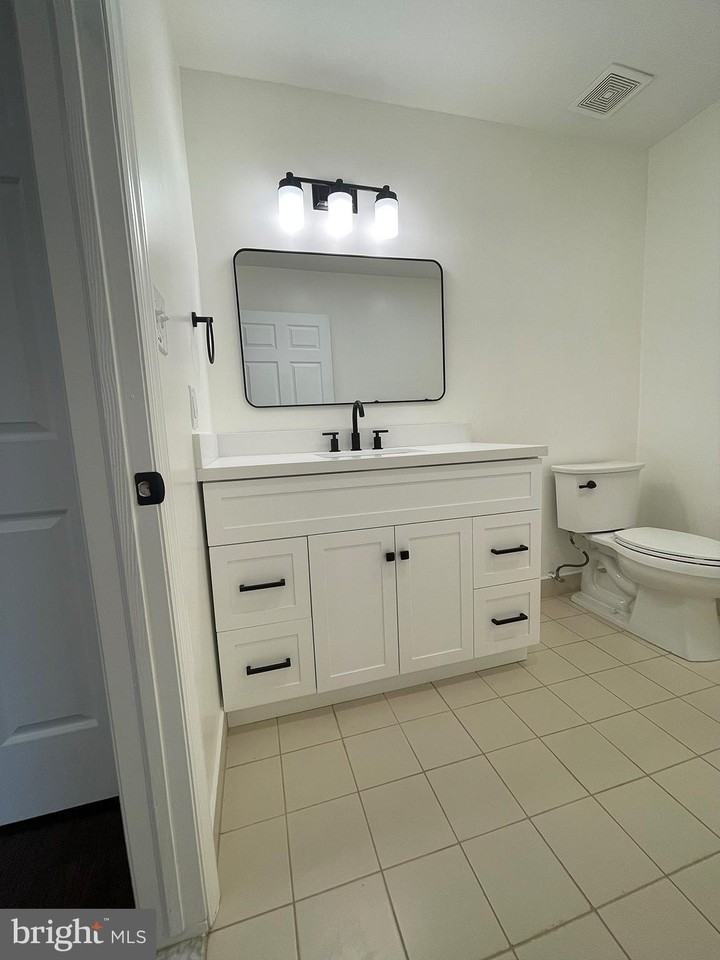 101 Benson Ct - Photo 2 of 32