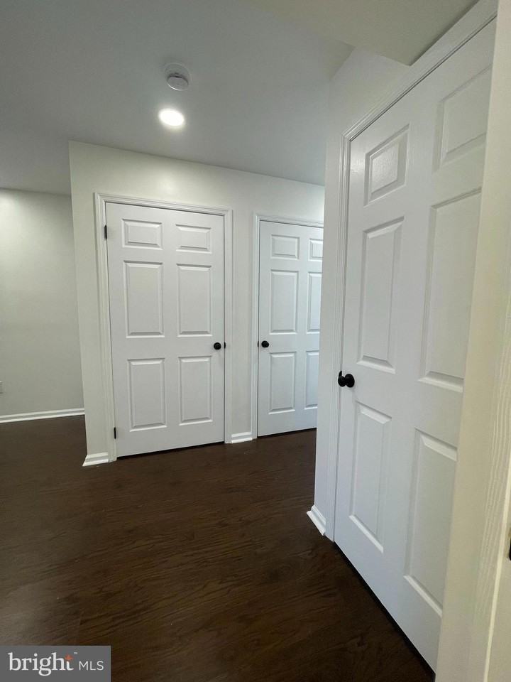 101 Benson Ct - Photo 3 of 32