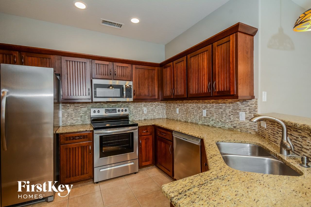 12918 W Columbine Dr - Photo 4 of 15