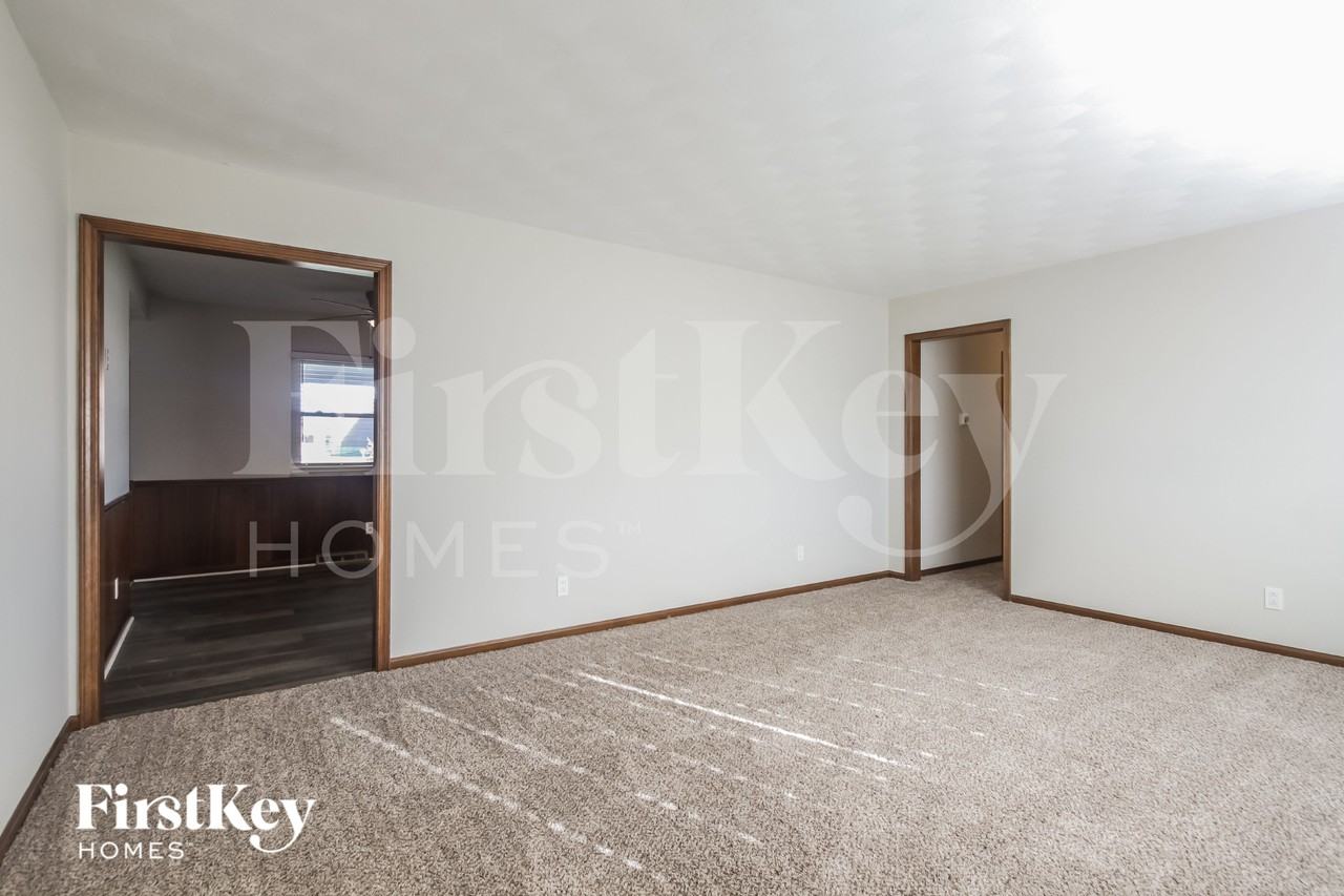 242 Hargeo Dr - Photo 2 of 15