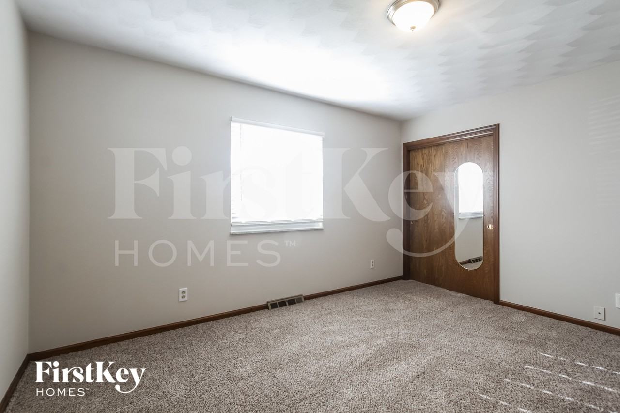 242 Hargeo Dr - Photo 7 of 15