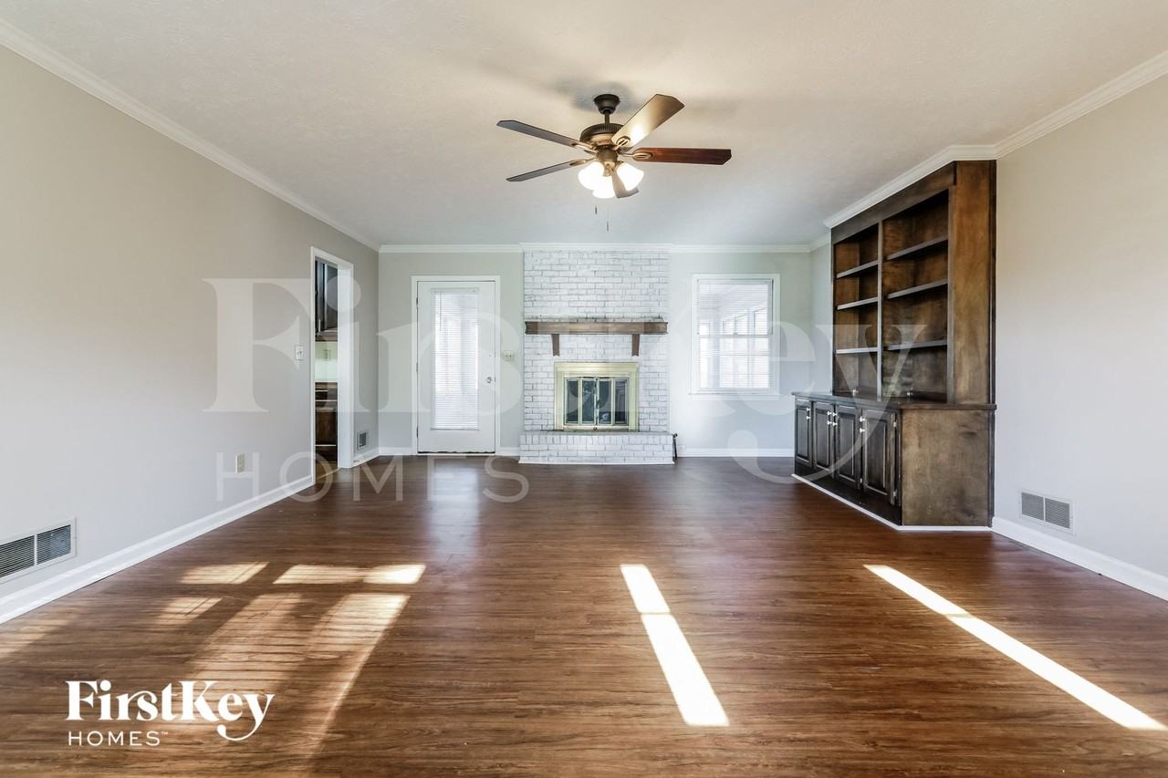 3650 Willowwind Ct - Photo 2 of 15