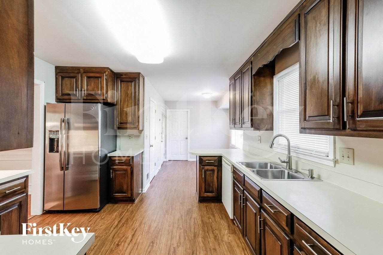 3650 Willowwind Ct - Photo 5 of 15