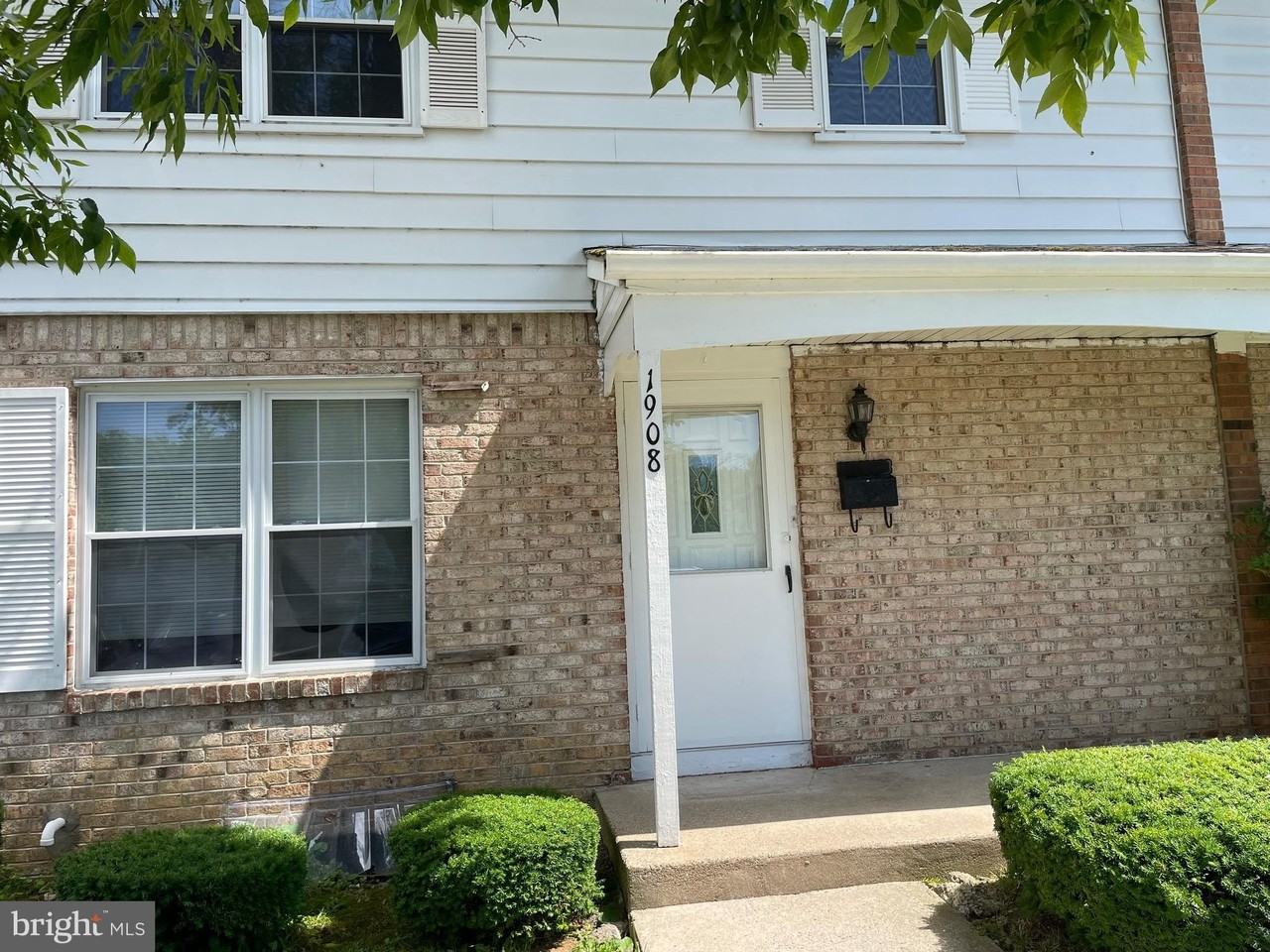 1908 Arrowood Dr Unit 294 #294 - Photo 3 of 25