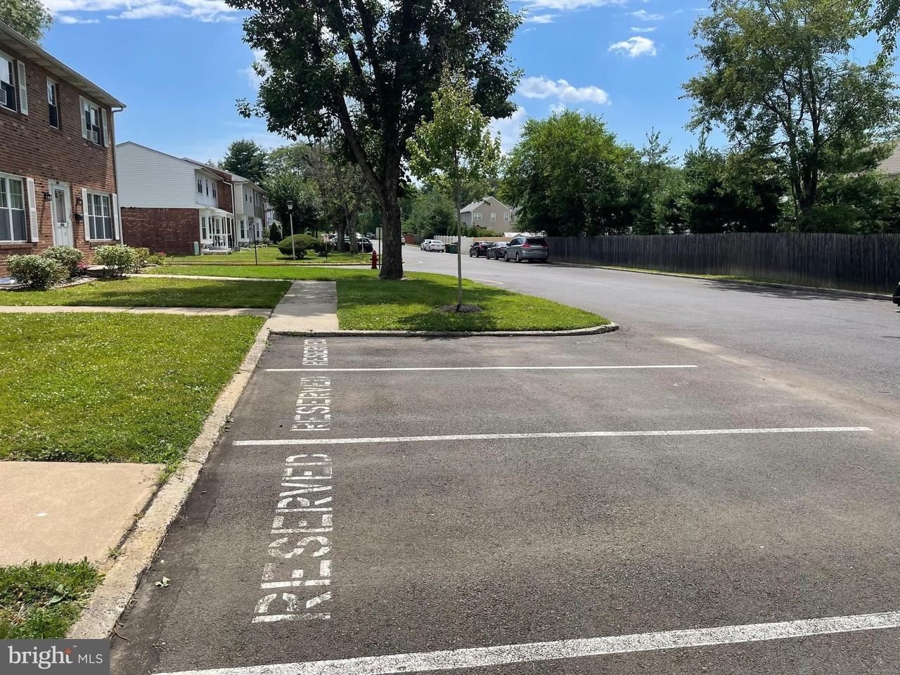 1908 Arrowood Dr Unit 294 #294 - Photo 4 of 25