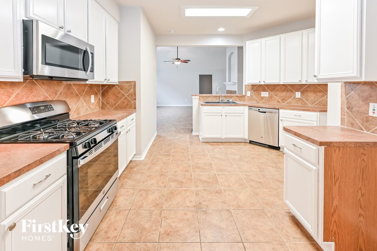 22606 Goss Spring Ct - Photo 7 of 15