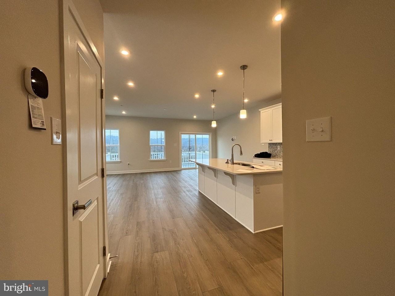 2646 Tisbury Ln - Photo 3 of 33