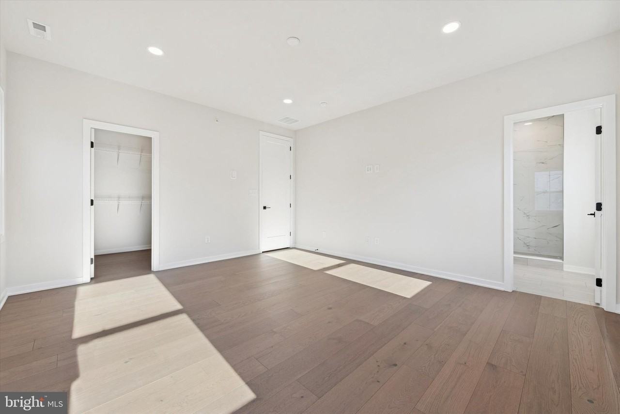 64 Alroy Rd Unit 151 #151 - Photo 7 of 16